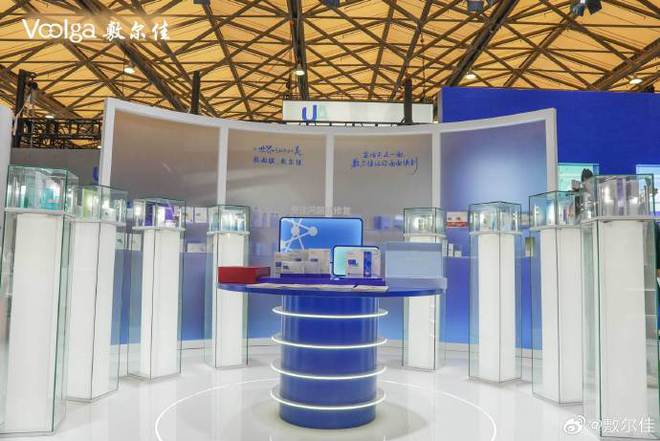 ：国货美妆在洗护赛道涌现创新冰球突破平台